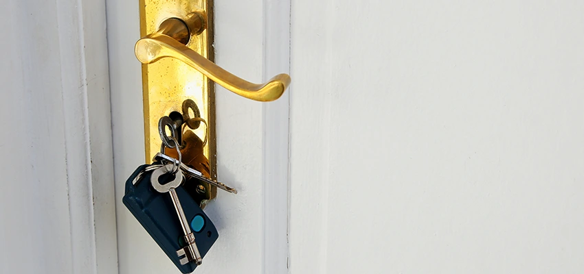 Broken Door Key Extraction in Long Beach, CA